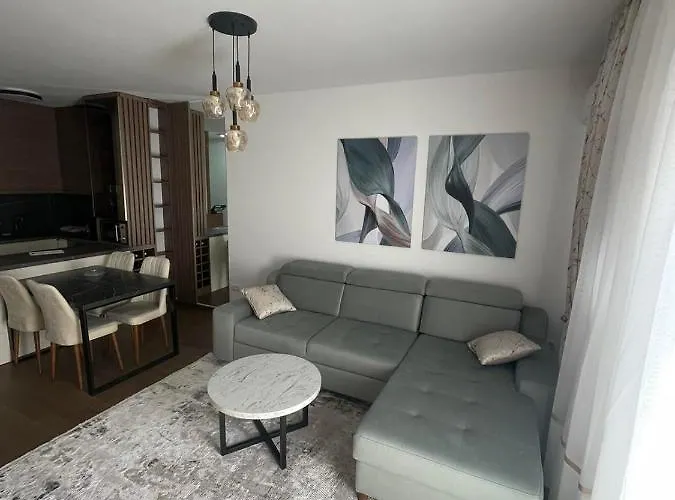 شقة M 21 بلغراد